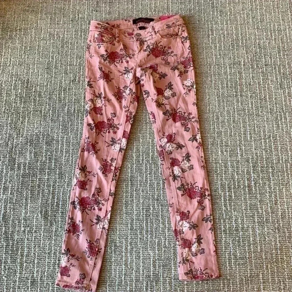 Almost Famous Floral Jeans - Picture 1 of 5
